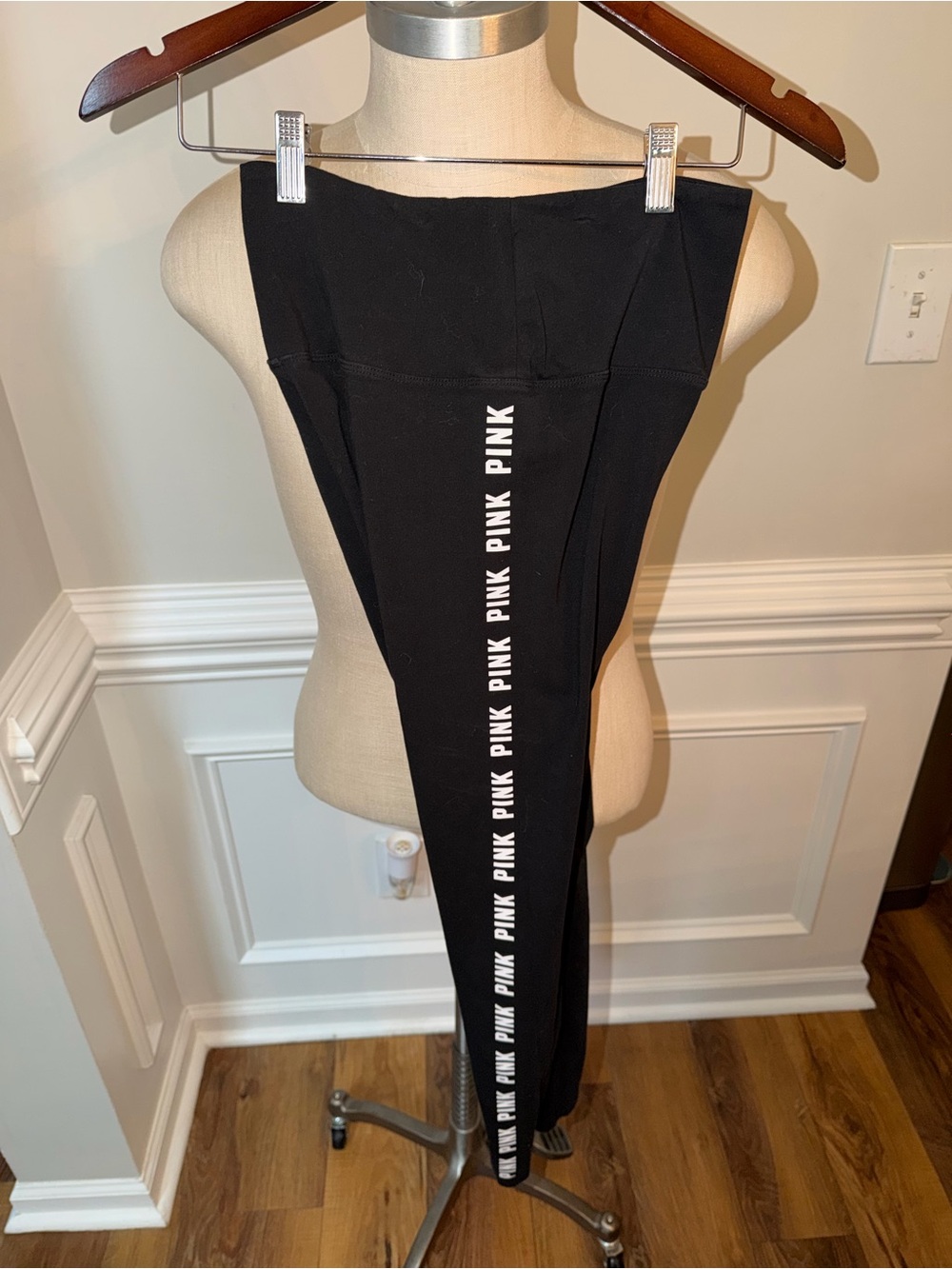 PINK Victoria's Secret Medium Black High-Waist Leggings(128)